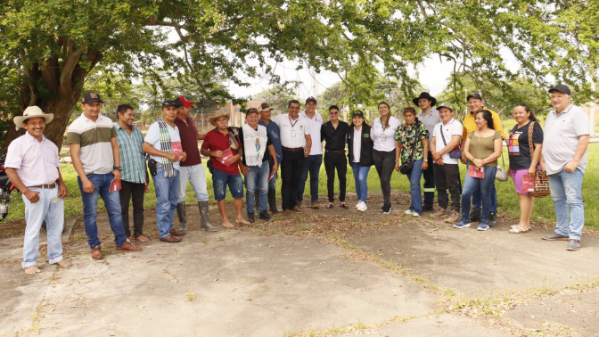 El IFC dio a conocer su oferta financiera a porcicultores de Trinidad y San Luis de Palenque