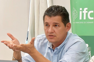 Óscar Julián Porras, auditor delegado por el ICONTEC Óscar Julián Porras, auditor delegado por el ICONTEC