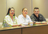 Gerente del IFC Óscar Araque,subgte Comercial Kelly Estrada y profesional de crédito Nancy Arriguí Gerente-del-IFC-Oscar-Javier-Araque-subgerente-Comercial-Kelly-Jhoana-Estrada-y-profesional-de-credito-Nancy-Arrigui.jpg