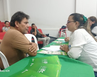 Cerca de 20 taxistas que requieren renovar su parque automotor acudieron a la Brigada de Crédito IFC TAXISTAS.jpg