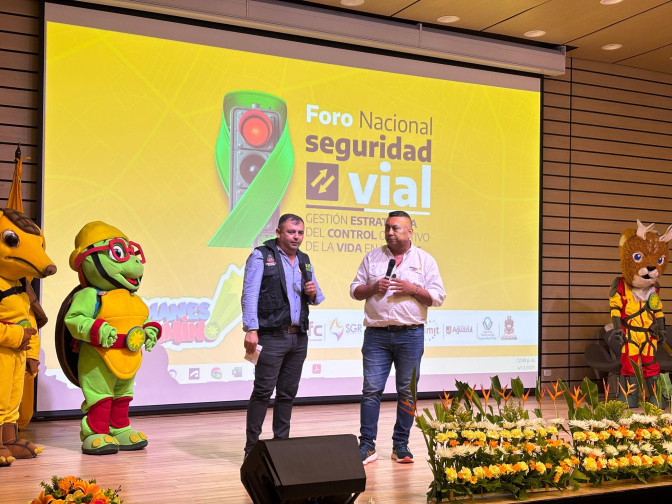 Subgerente de Gestión Estratégica del IFC Bairon Carrascal participó en Foro de Seguridad Vial